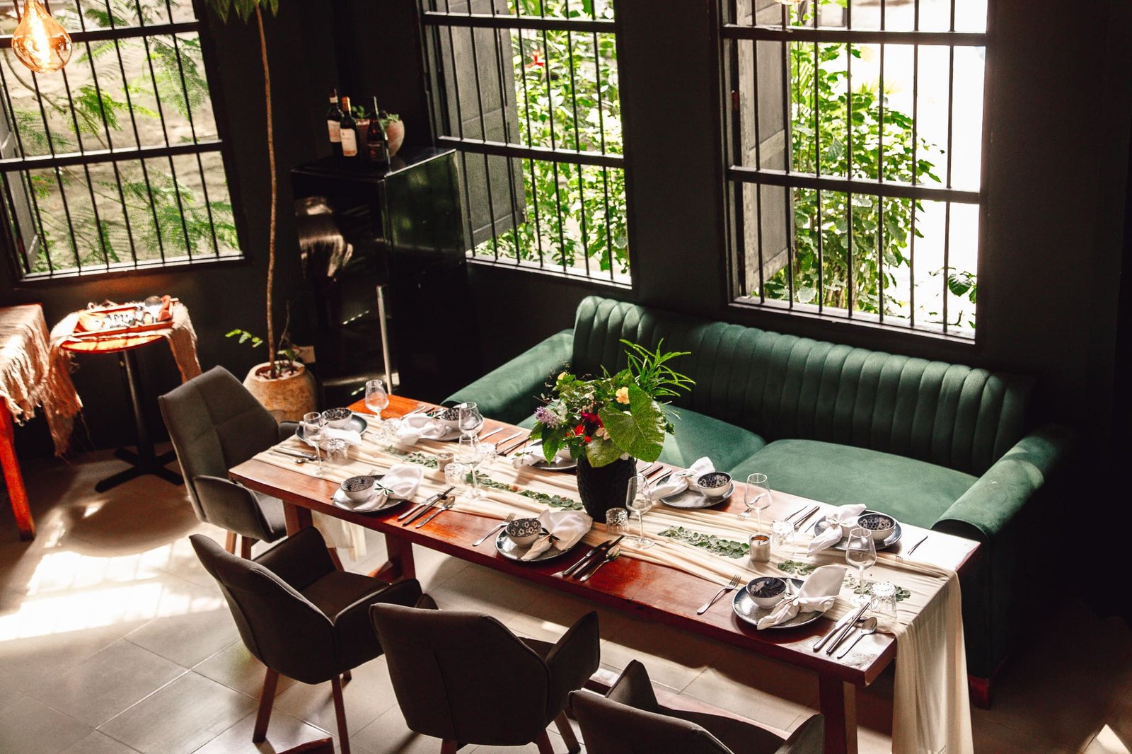 Hanoi House Cafe Stone Town — Vietnamese restaurant in a historic building